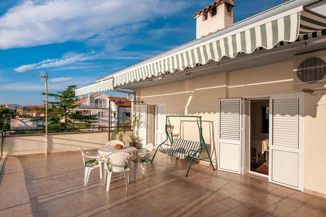 Amazing Seaview Apartment With A Balcony Near The Beach - Kneza Trpimira I Задар Екстер'єр фото